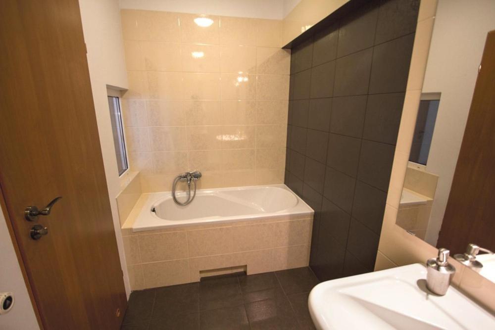 Hotel George Nadarzyn Ruang foto